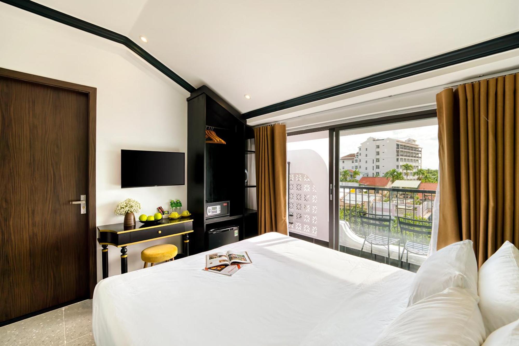 Rokas Hoi An Boutique Hotel Exterior photo